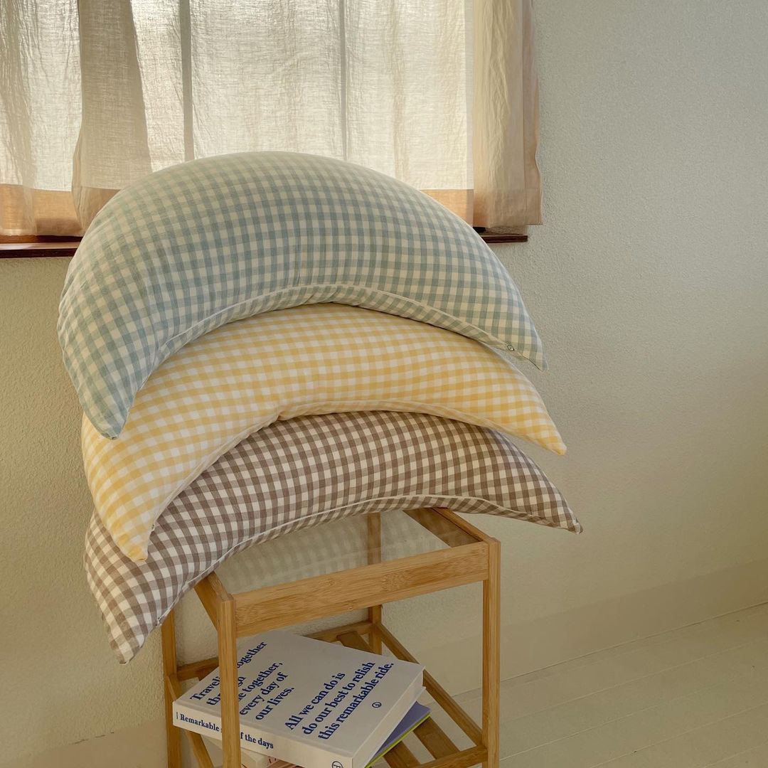 כרית שינה לתינוק בצורת ירח מכותנה טהורה ונושמת