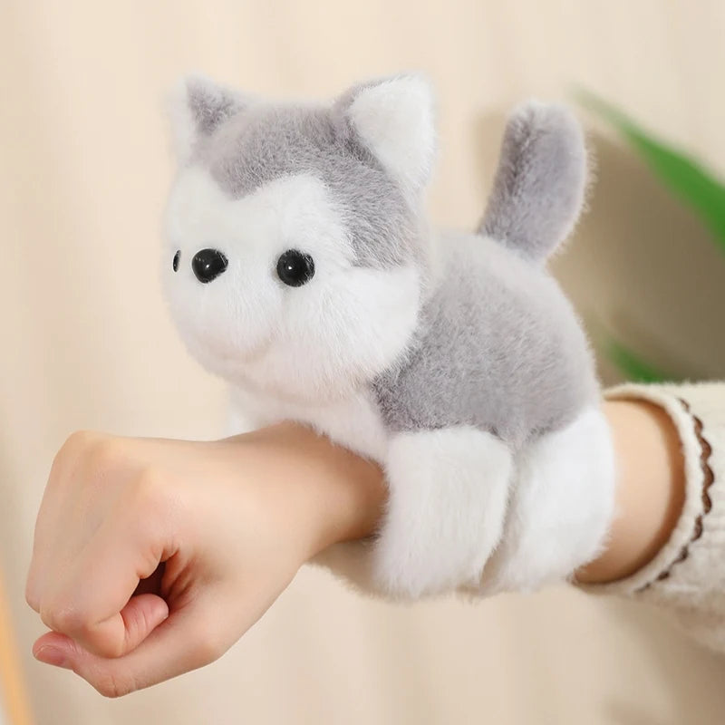 Soft gray and white plush husky toy, 20cm, worn on a wrist, perfect for babies.