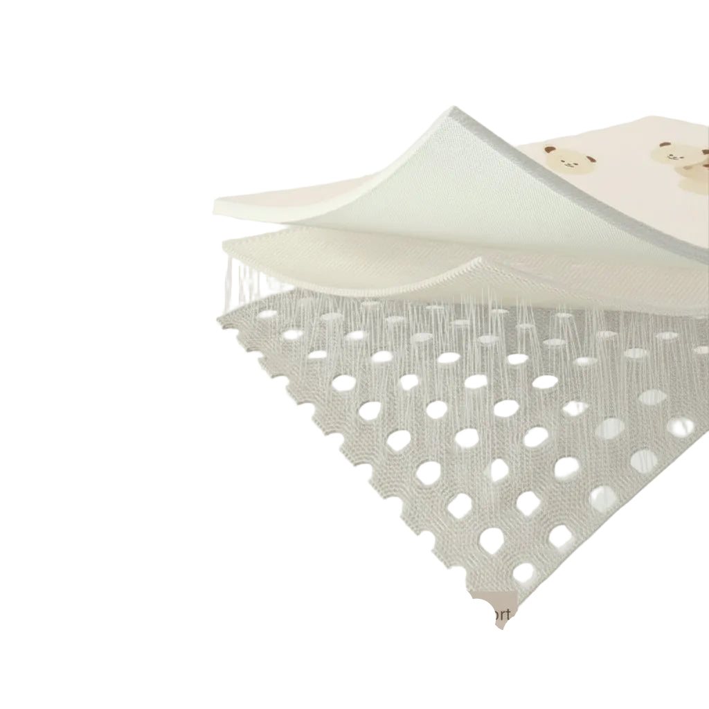 Layered diagram of a beige car baby changing pad with anti-fouling fabric, thickened sponge, PP board, and breathable mesh.