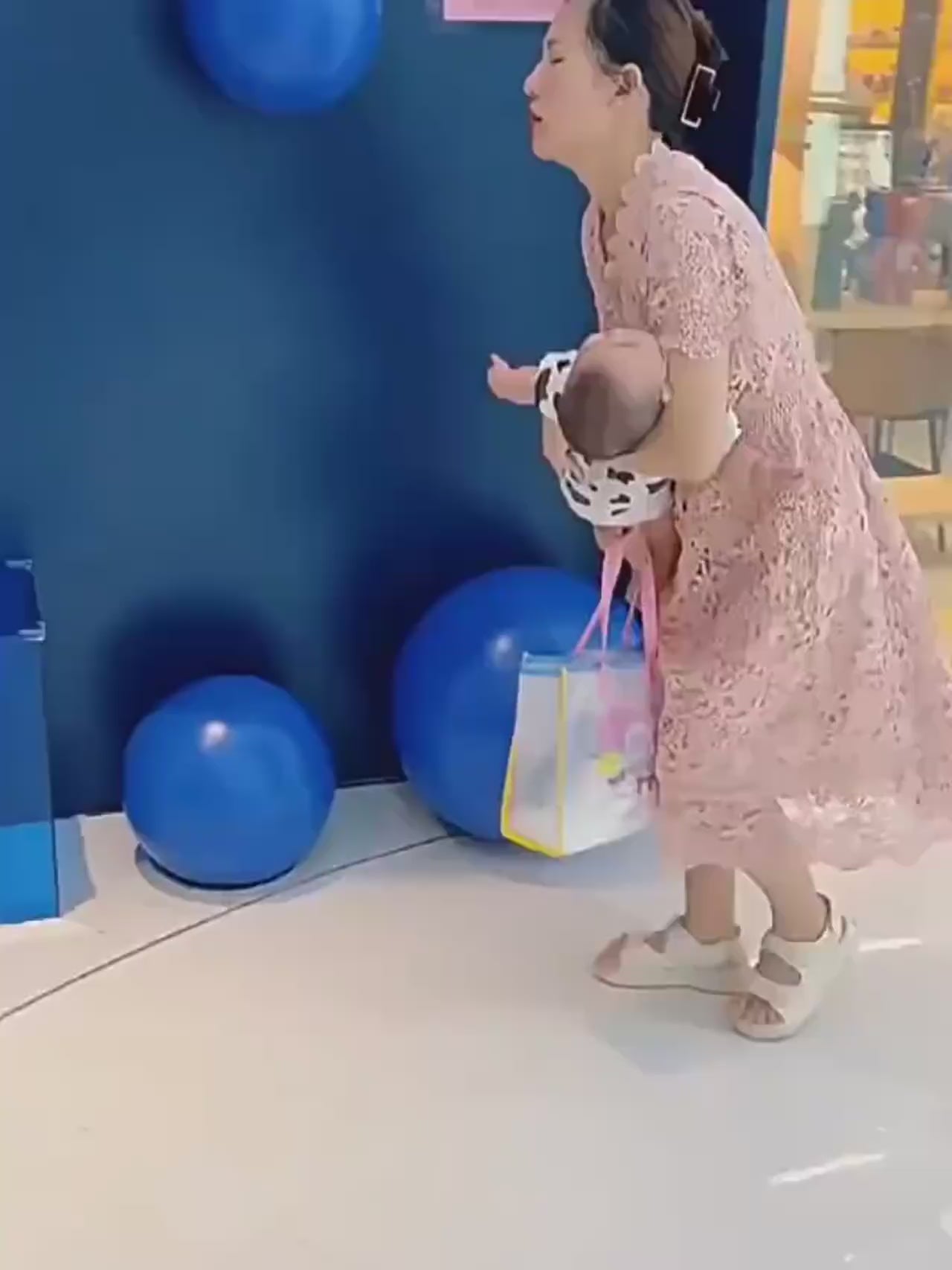 מנשא רשת נושם וארגונומי לתינוק רב-שימושי ליומיום 0-36 חודשים